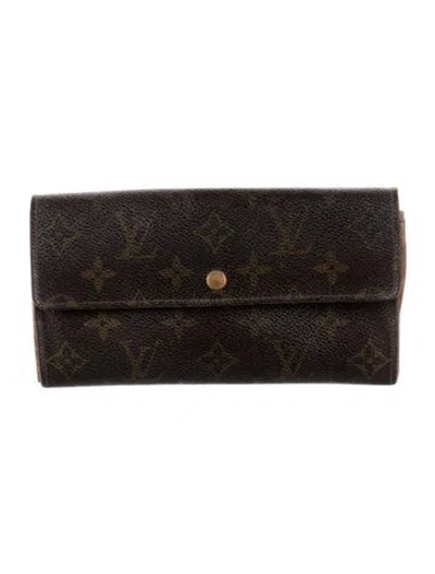 Pre-owned Louis Vuitton Lv Monogram Coated Canvas Sarah Wallet In Brown