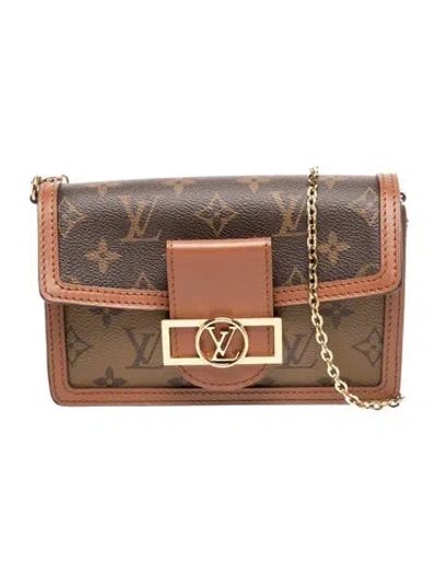 Pre-owned Louis Vuitton Lv Monogram Dauphine Wallet On Chain In Brown