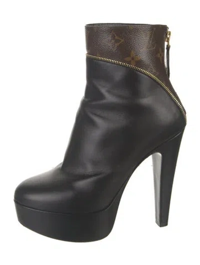 Pre-owned Louis Vuitton Lv Monogram Leather Boots In Black