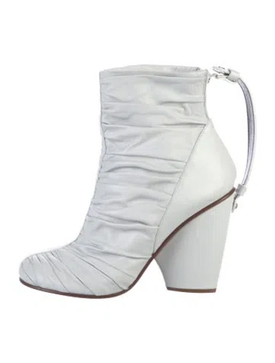 Pre-owned Louis Vuitton Lv Monogram Leather Boots In White