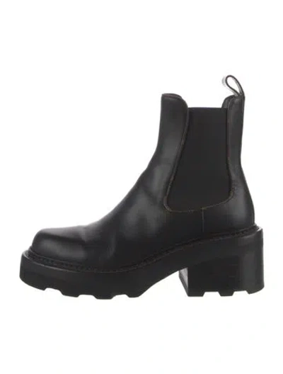 Pre-owned Louis Vuitton Lv Monogram Leather Chelsea Boots In Black