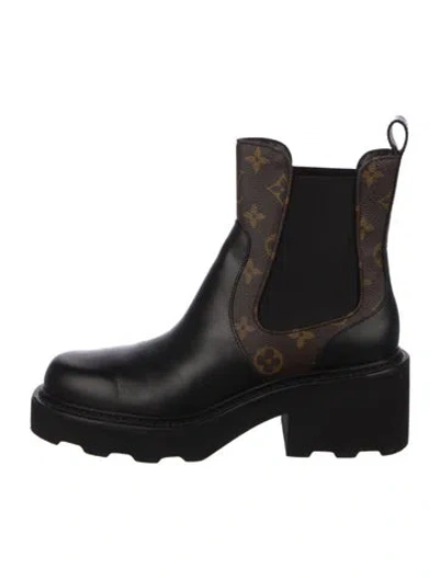 Pre-owned Louis Vuitton Lv Monogram Leather Chelsea Boots In Black