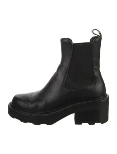 Pre-owned Louis Vuitton Lv Monogram Leather Chelsea Boots In Black
