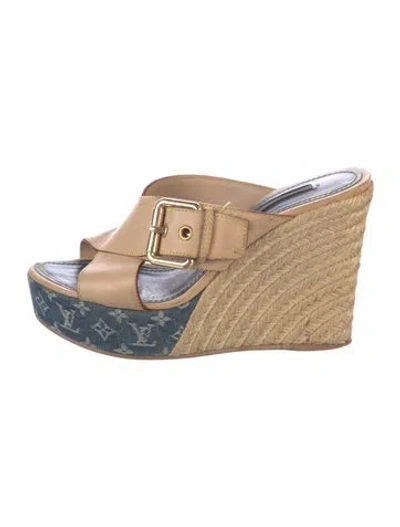 Pre-owned Louis Vuitton Lv Monogram Leather Espadrilles In Neutral