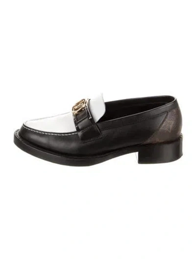 Pre-owned Louis Vuitton Lv Monogram Leather Loafers In Black