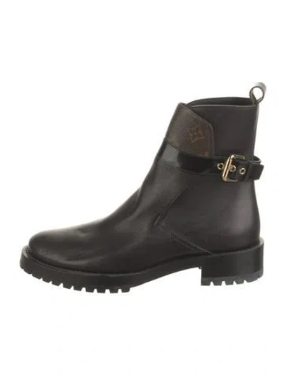 Pre-owned Louis Vuitton Lv Monogram Leather Moto Boots In Black
