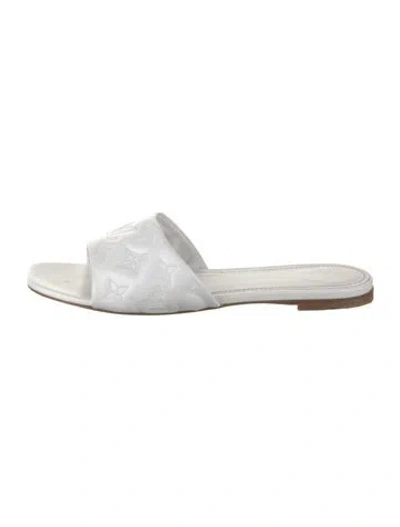 Pre-owned Louis Vuitton Lv Monogram Leather Mules In White