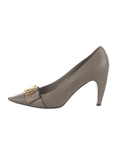 Pre-owned Louis Vuitton Lv Monogram Leather Pumps In Gray