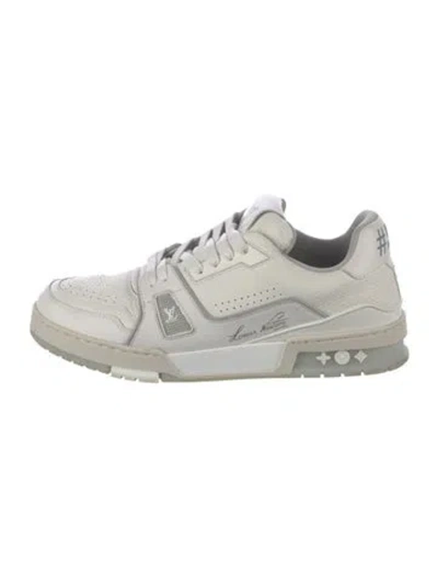 Pre-owned Louis Vuitton Lv Monogram Leather Sneakers In White