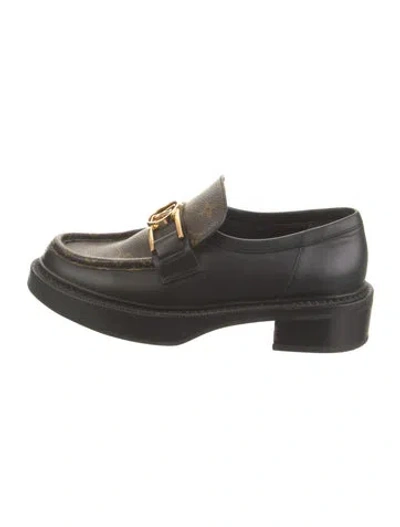 Pre-owned Louis Vuitton Lv Monogram Loafers In Brown