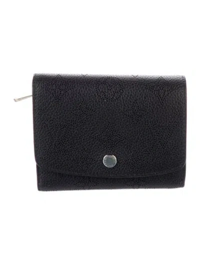 Pre-owned Louis Vuitton Lv Monogram Mahina Leather Compact Wallet In Black