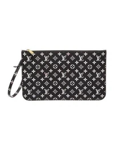 Pre-owned Louis Vuitton Lv Monogram Neverfull Pouch In Black