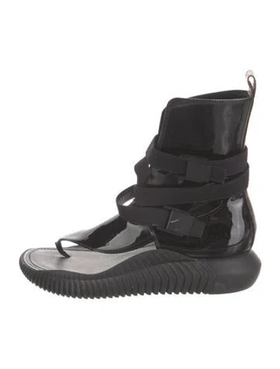 Pre-owned Louis Vuitton Lv Monogram Patent Leather Gladiator Sandals In Black