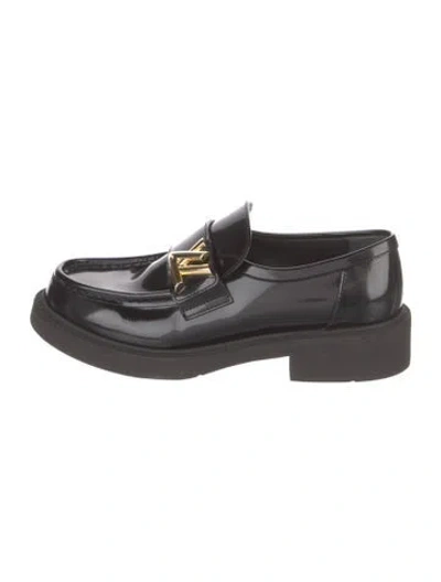 Pre-owned Louis Vuitton Lv Monogram Patent Leather Loafers In Black