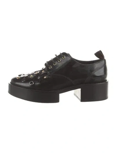 Pre-owned Louis Vuitton Lv Monogram Patent Leather Pumps In Black