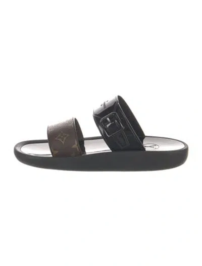 Pre-owned Louis Vuitton Lv Monogram Patent Leather Sandals In Blue