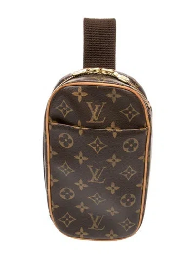 Pre-owned Louis Vuitton Lv Monogram Pochette Gange In Brown
