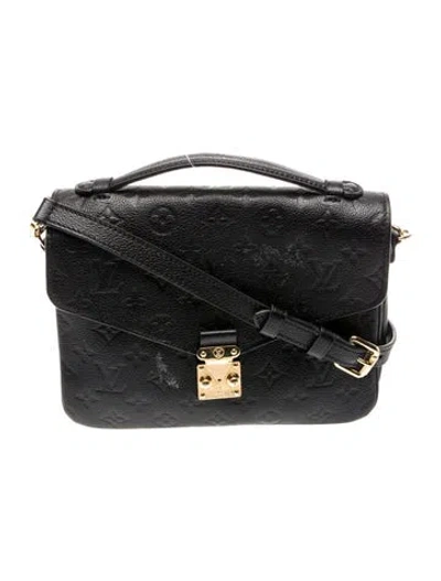 Pre-owned Louis Vuitton Lv Monogram Pochette Métis In Black