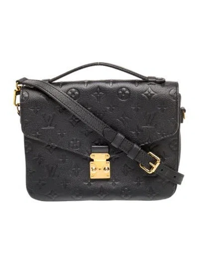 Pre-owned Louis Vuitton Lv Monogram Pochette Métis In Black