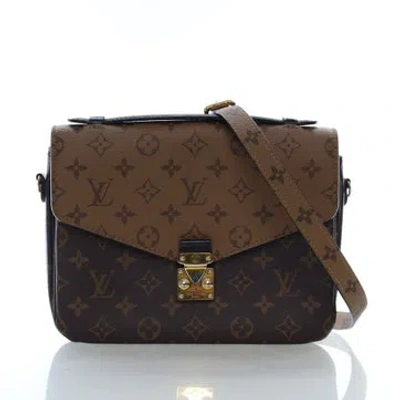 Pre-owned Louis Vuitton Lv Monogram Pochette Metis Reverse In Brown