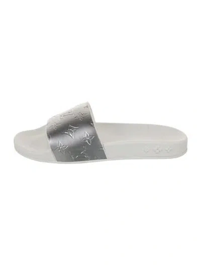 Pre-owned Louis Vuitton Lv Monogram Rubber Slides In Silver