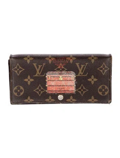 Pre-owned Louis Vuitton Lv Monogram Sarah Wallet In Brown