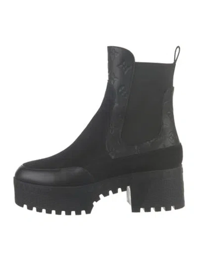 Pre-owned Louis Vuitton Lv Monogram Suede Chelsea Boots In Black