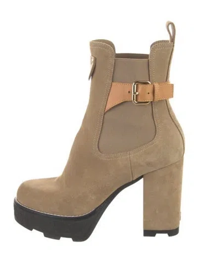 Pre-owned Louis Vuitton Lv Monogram Suede Chelsea Boots In Neutral