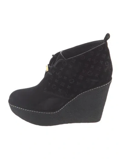 Pre-owned Louis Vuitton Lv Monogram Suede Lace-up Boots In Black
