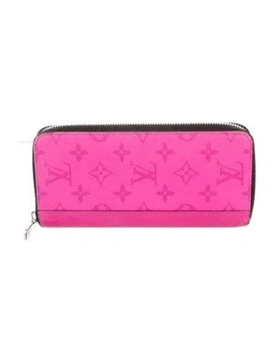 Pre-owned Louis Vuitton Lv Monogram Taiga Leather Zippy Wallet In Pink