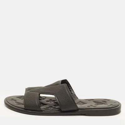 Pre-owned Louis Vuitton Lv Oasis Size 41 Black Grained Leather Flat Slide