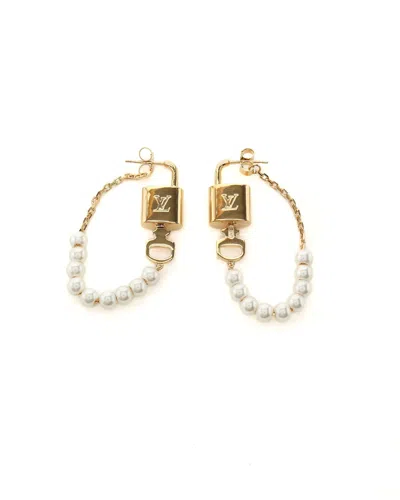 Louis Vuitton Lv Padlock Pearl Earrings In Gold