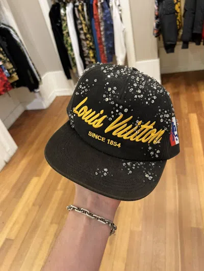 Pre-owned Louis Vuitton Lv Script Crystals Cap Hat Black