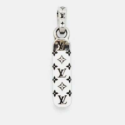 Pre-owned Louis Vuitton Lv Skateboard Silver Tone Metal Charm