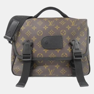 Pre-owned Louis Vuitton Lv Trail Messenger Monogram Macassar Shoulder Bag In Brown