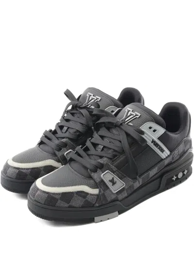 Pre-owned Louis Vuitton Lv Trainer Sneakers In Black