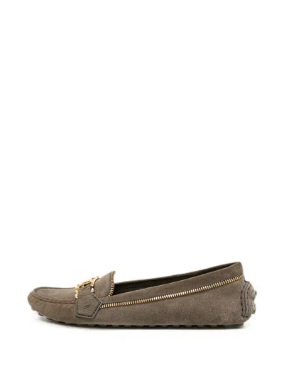 Pre-owned Louis Vuitton Lv Zip-detail Loafers In Gray