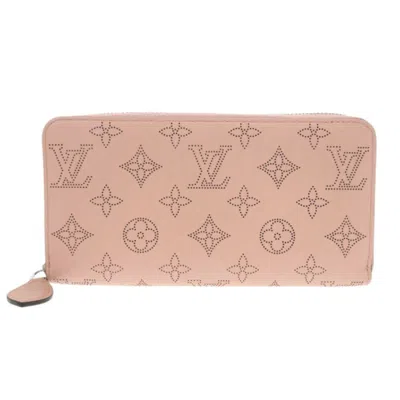 Pre-owned Louis Vuitton Magnolia Mahina Leather Long Wallet (bi-fold) () In White