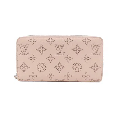 Pre-owned Louis Vuitton Magnolia Mahina Leather Long Wallet (bi-fold) () In White