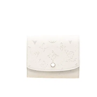 Pre-owned Louis Vuitton Mahina White Leather Wallet (bi-fold) ()