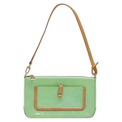 Pre-owned Louis Vuitton Mallory Green Patent Leather Clutch Bag ()