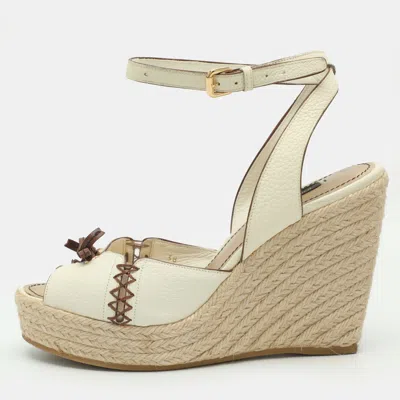 Pre-owned Louis Vuitton Manyara Size 38 White Leather Ankle Strap Sandals