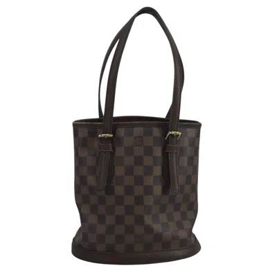 Pre-owned Louis Vuitton Marais White Canvas Shoulder Bag ()