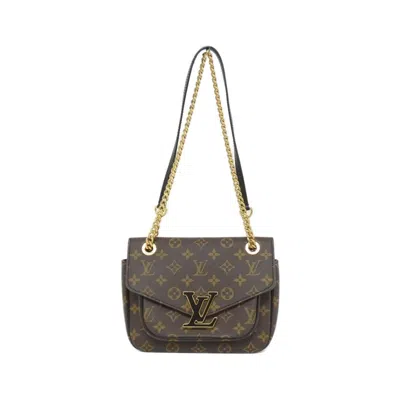 Pre-owned Louis Vuitton Marron Coated Canvas Shoulder Bag () In Brown