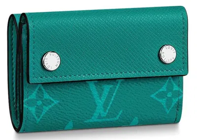 Pre-owned Louis Vuitton Men's  Discovery Compact Wallet Monogram Amazon Taiga In Pine Green