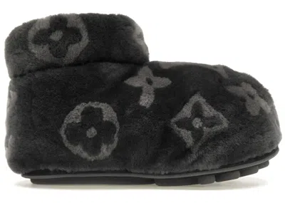Pre-owned Louis Vuitton Men's  Lv Footprint Low Boot Sneakers In Black