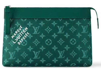 Pre-owned Louis Vuitton Men's  Pochette Voyage Souple In Green