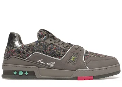 Pre-owned Louis Vuitton Men's  Trainer Sneakers In Grey