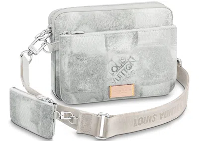 Pre-owned Louis Vuitton Men's  Trio Messenger Damier Salt In Stone Grey