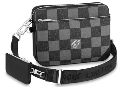 Pre-owned Louis Vuitton Men's  Trio Messenger Graphite In Black